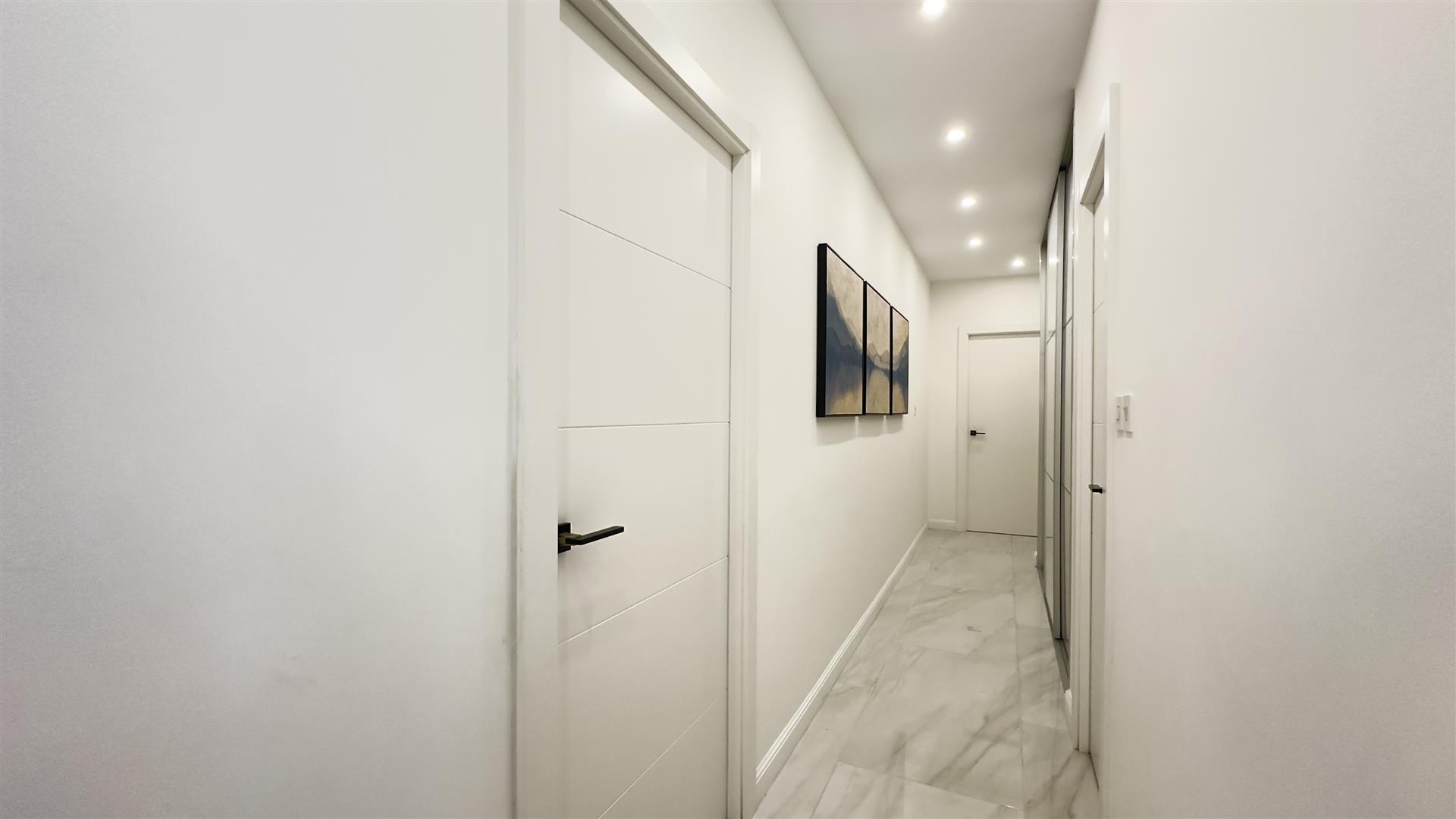 Image of Apartment - 3 Bedrooms - 2 Bathrooms for Sale in Marina Views-Gibraltar, Image 5